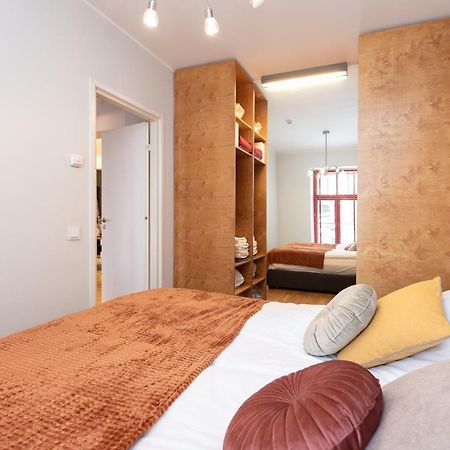 Stylish Apartment With Parking In Telliskivi Tallin Exterior foto